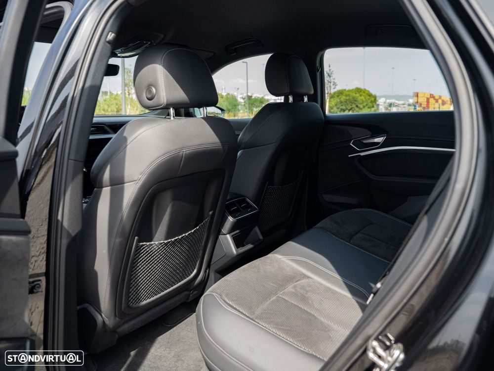 Audi e-tron 55 quattro S line - 30