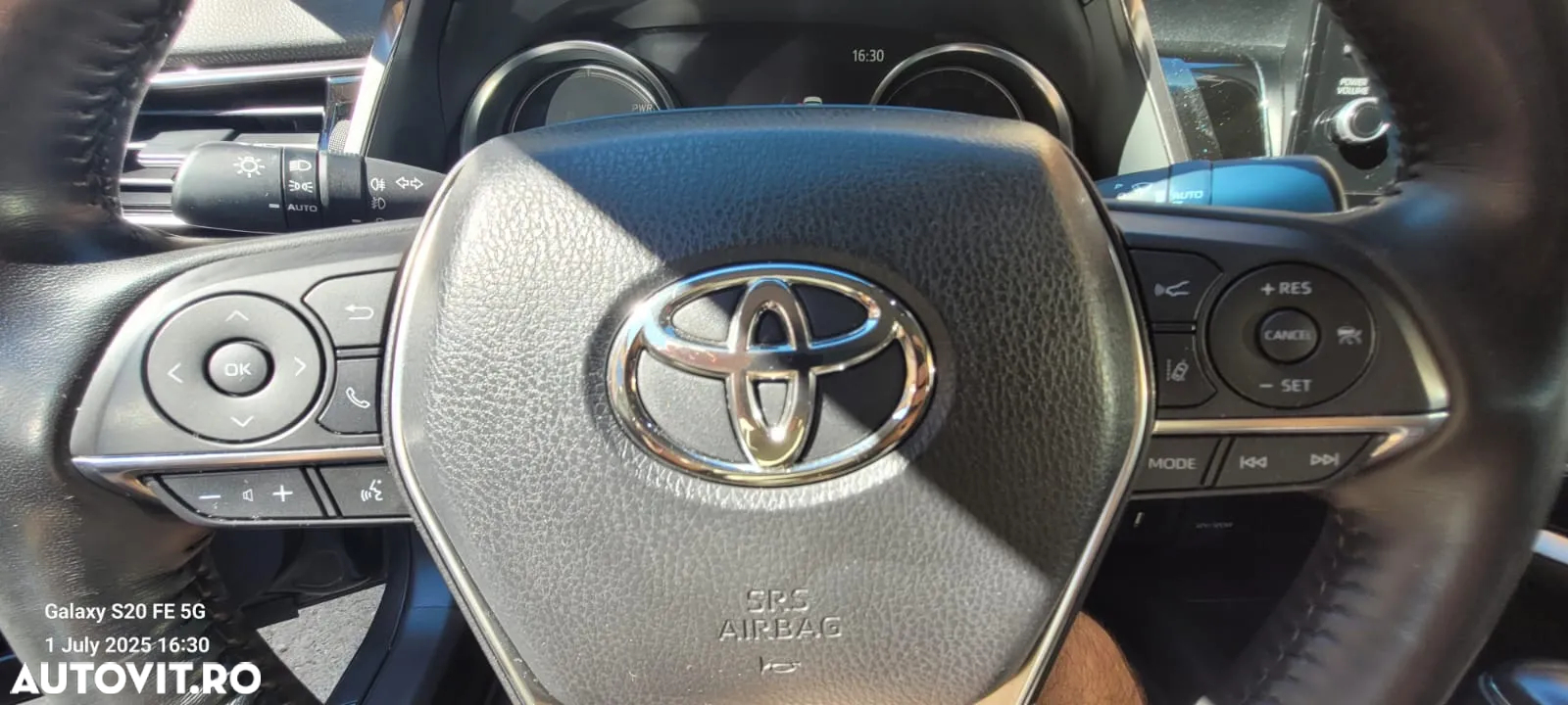 Toyota Camry - 5