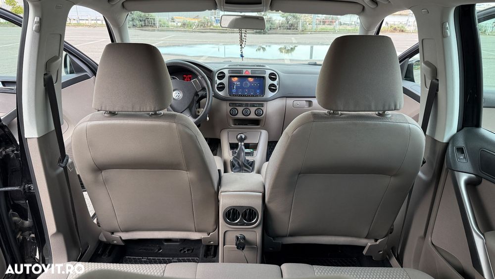 Volkswagen Tiguan - 19