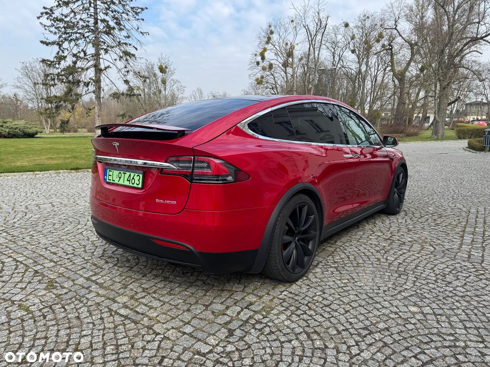 Tesla Model X Performance - 4