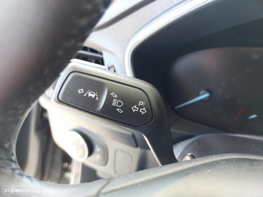 Ford Focus SW 1.5 TDCi EcoBlue Business - 20