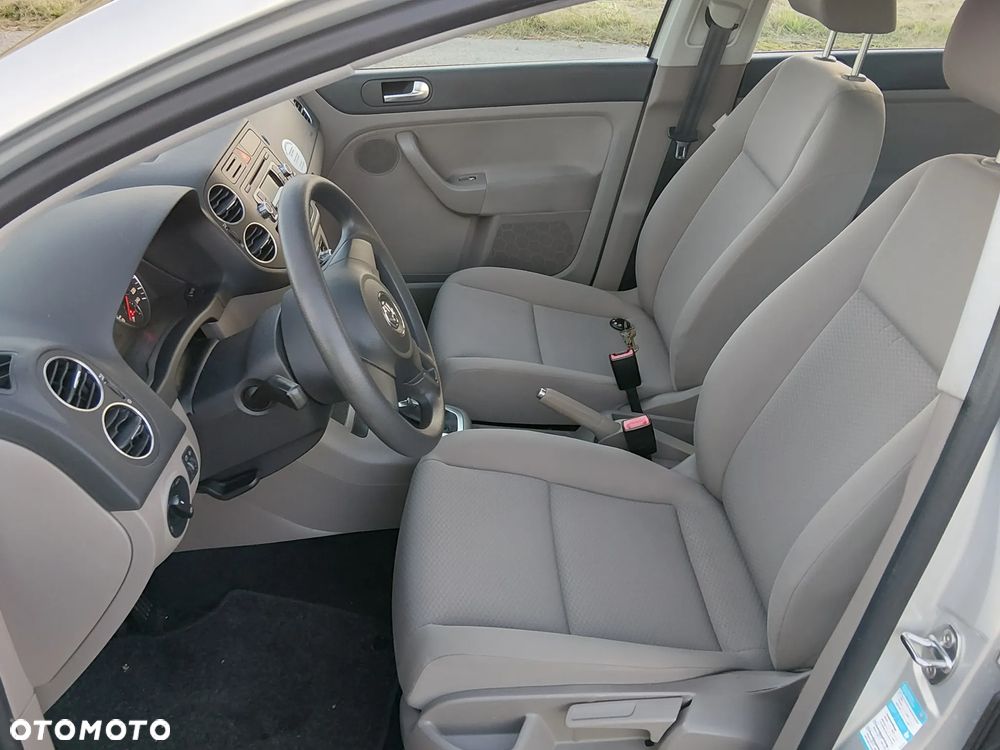 Volkswagen Golf Plus 1.6 Comfortline DSG - 15
