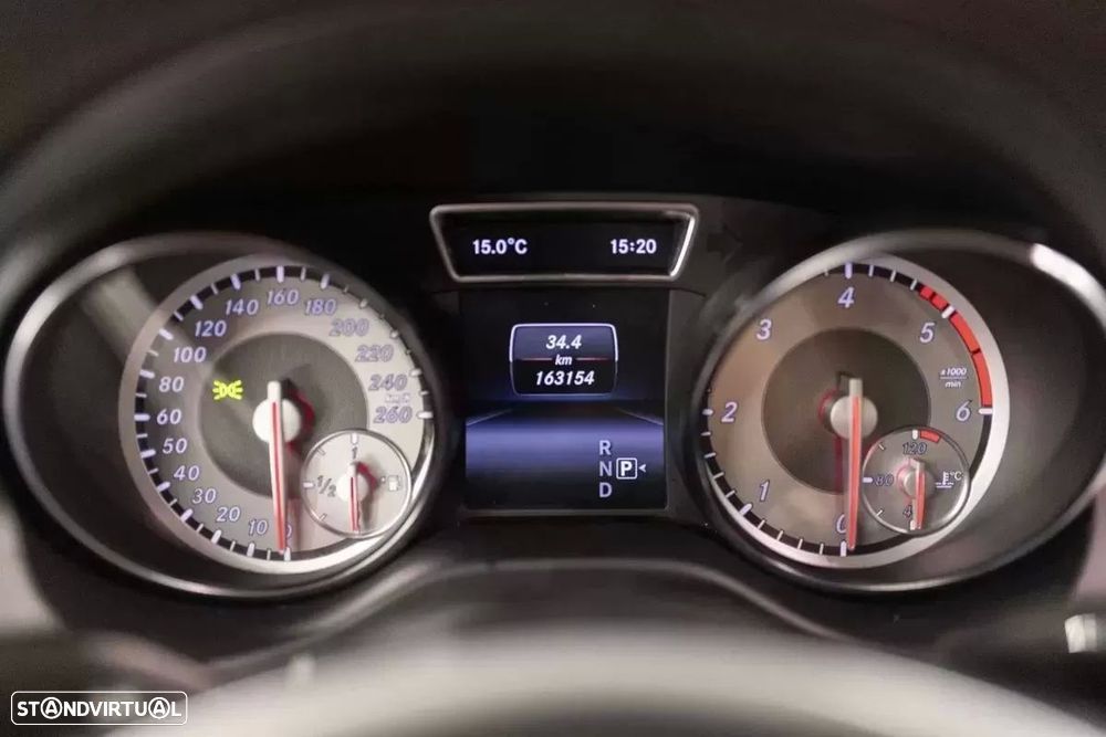 Mercedes-Benz CLA 220 - 19