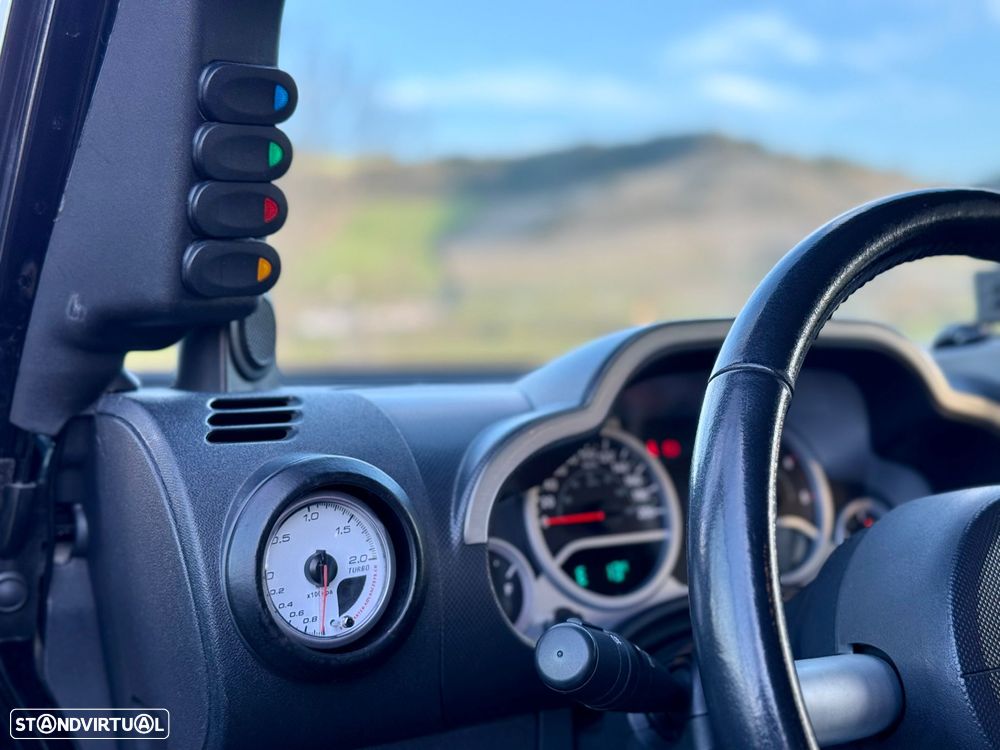 Jeep Wrangler 2.8 CRD DPF Auto Sahara - 16