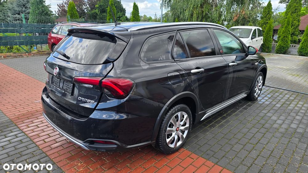 Fiat Tipo 1.6 MultiJet Cross - 4