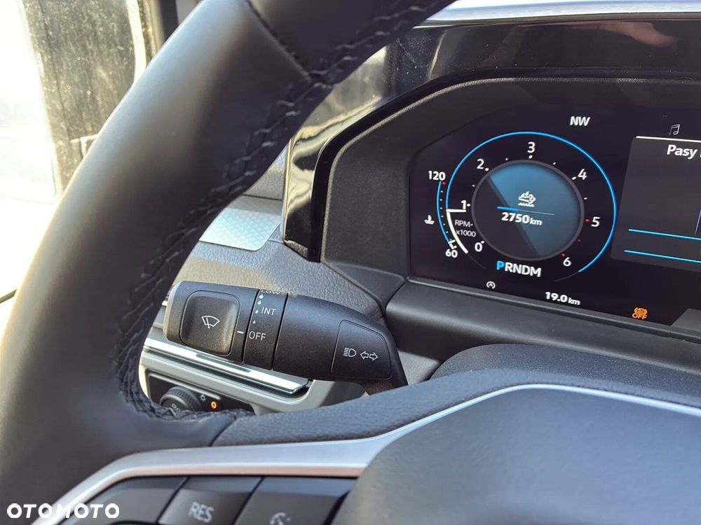 Volkswagen Transporter T7 Furgon Plus Edition/5 osob./AUTOMAT 2,0 l TDI 170 KM r. o. 3500 mm - 22