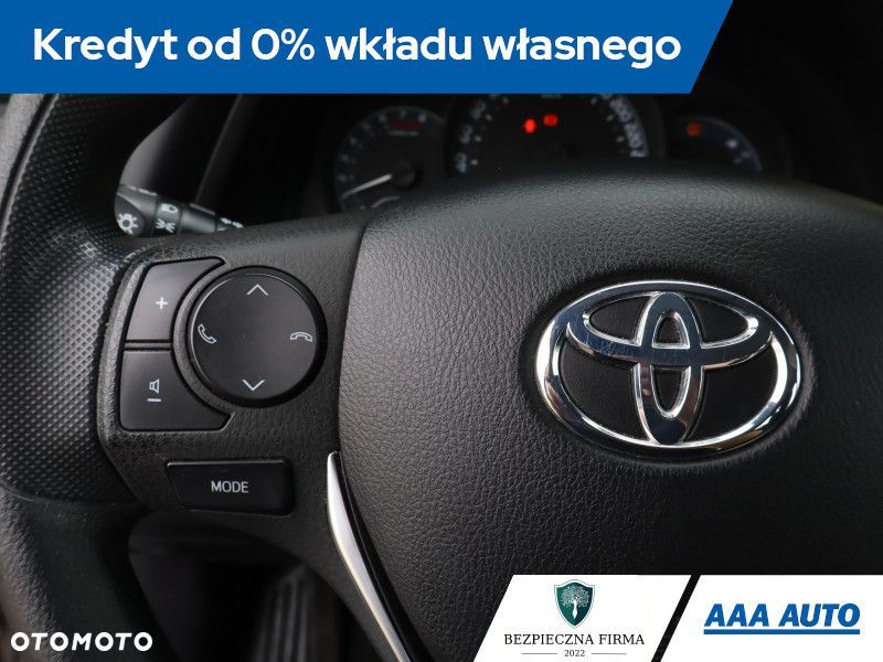 Toyota Auris - 13