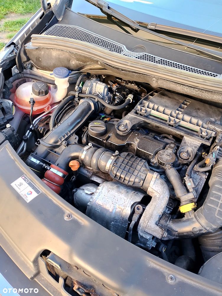Peugeot 208 - 9