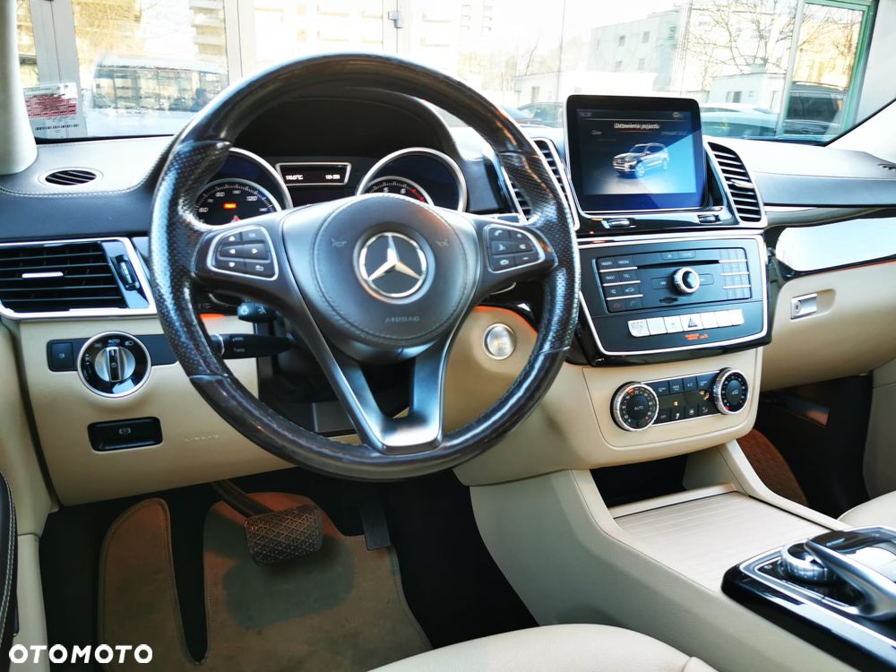 Mercedes-Benz GLS 400 4Matic 9G-TRONIC - 8