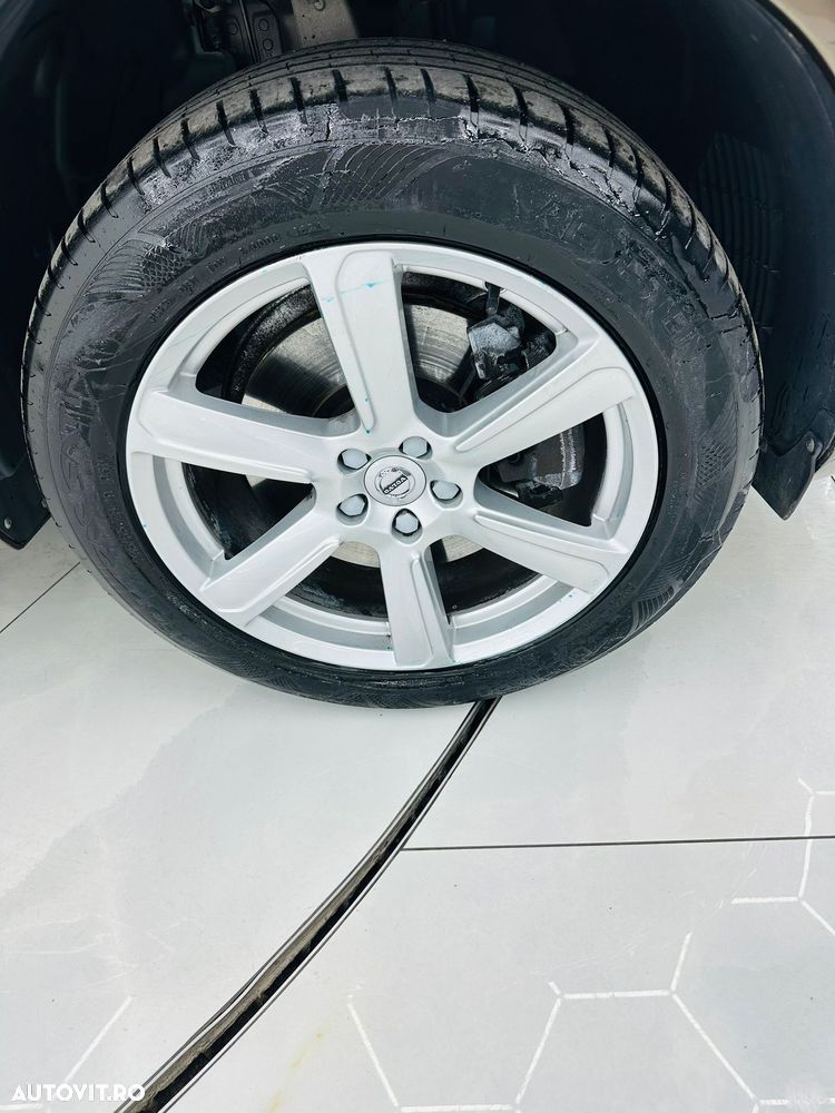 Volvo XC 90 D4 Geartronic Momentum - 10