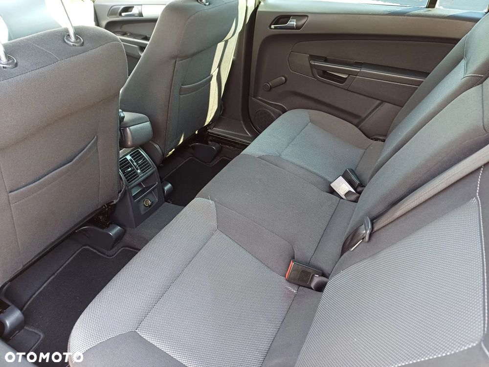 Opel Zafira 1.8 Family - 12