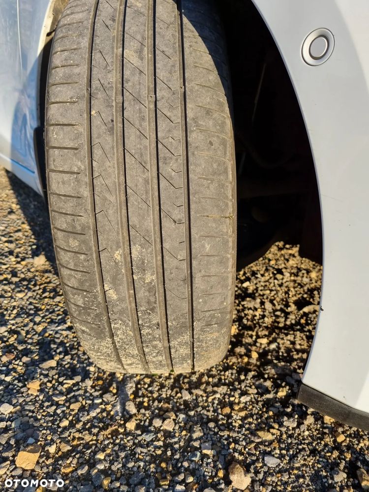 Kia Ceed - 4