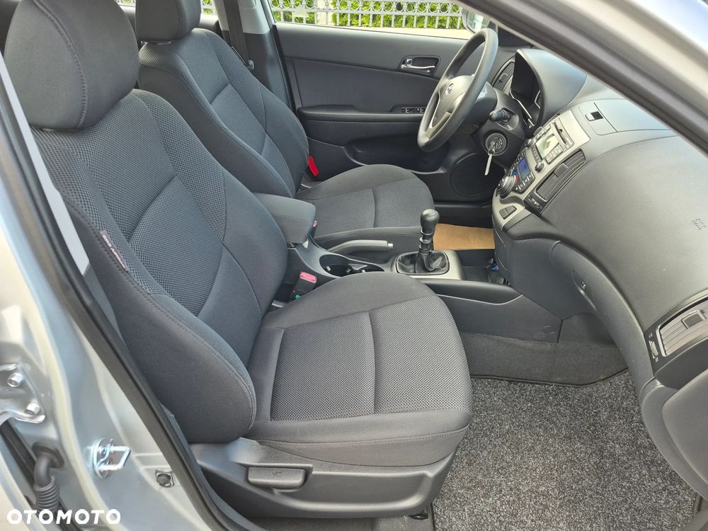Hyundai i30 1.6 Style - 23