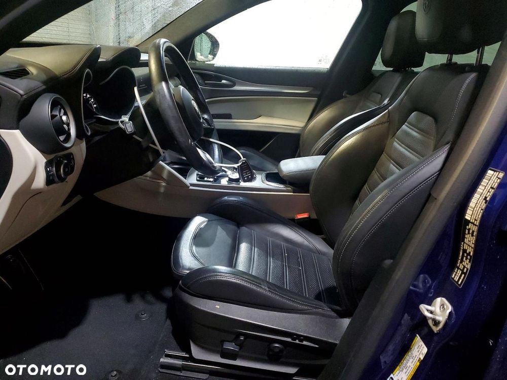 Alfa Romeo Stelvio 2.0 Turbo TI Q4 - 7