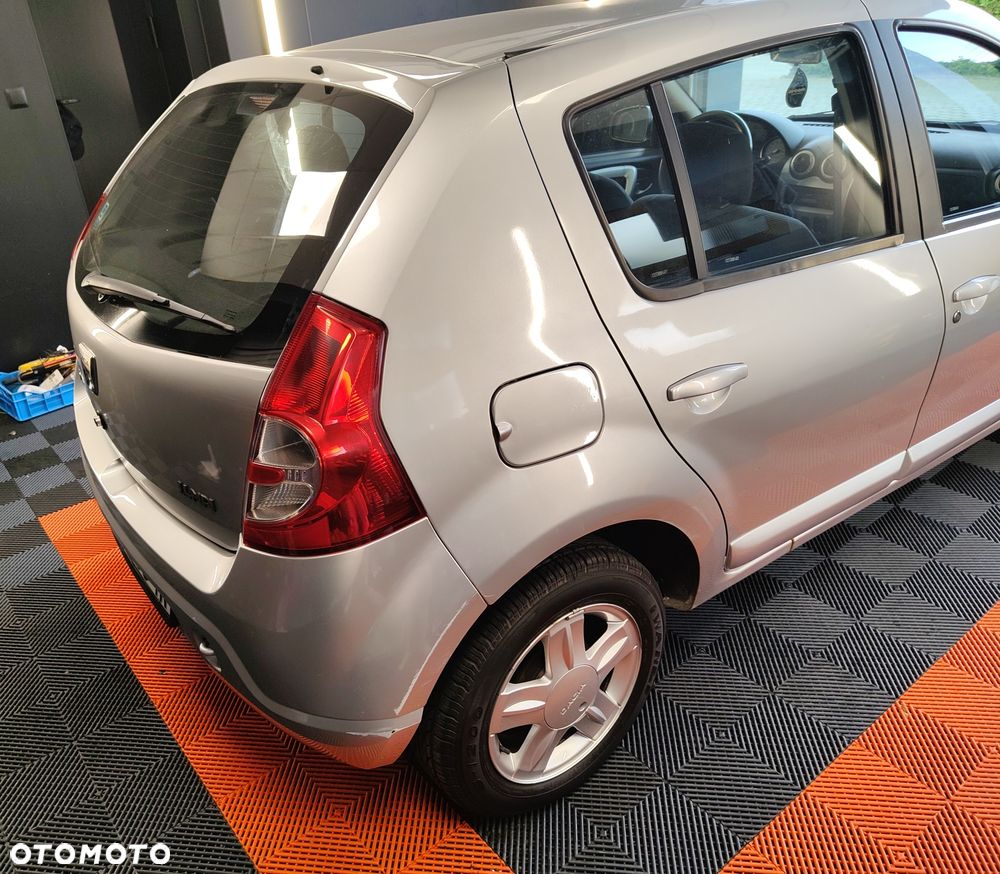 Dacia Sandero - 5