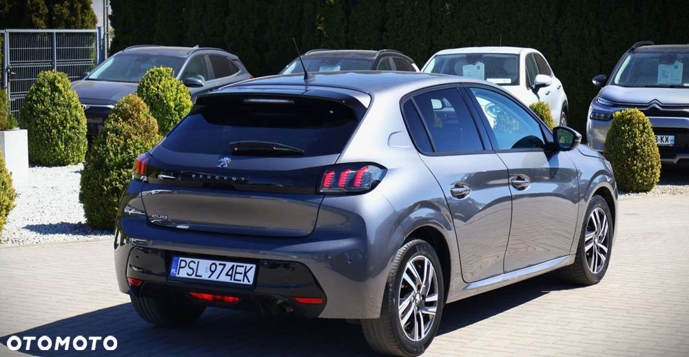 Peugeot 208 - 6