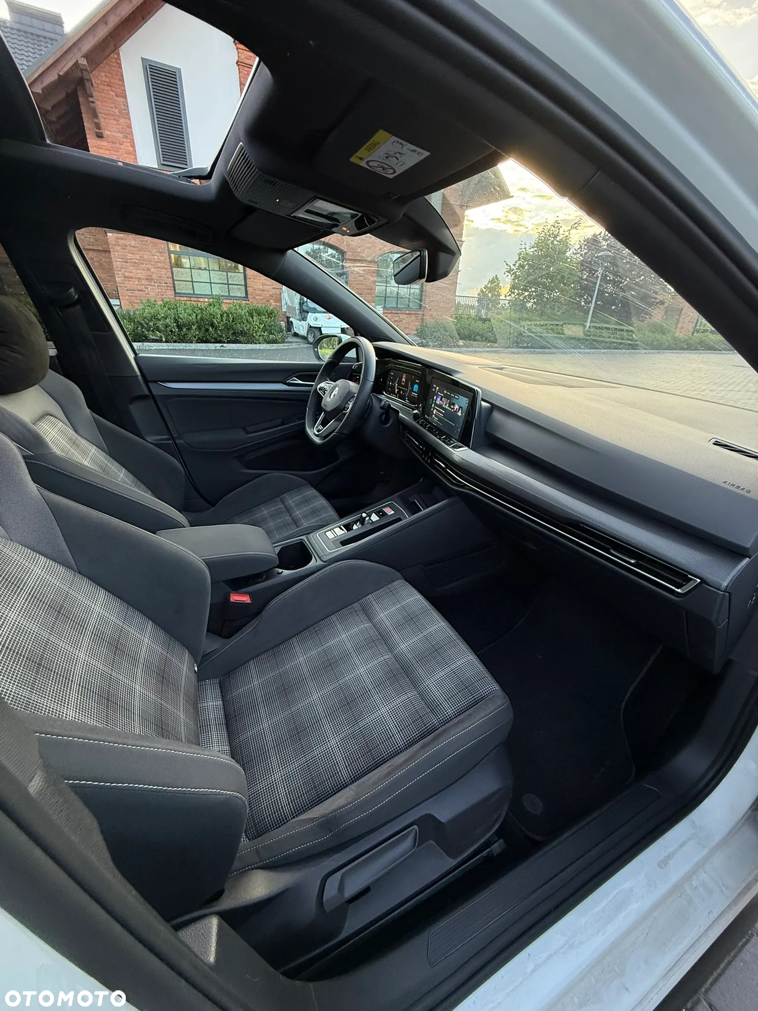 Volkswagen Golf 2.0 TDI SCR DSG GTD - 12