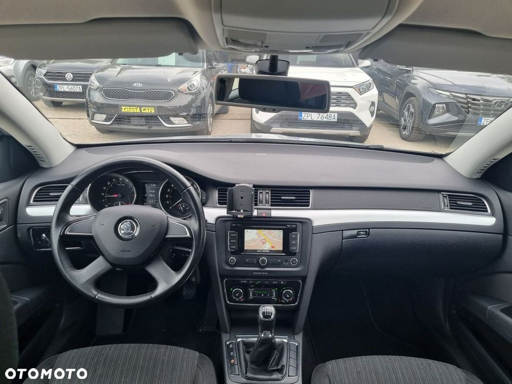 Skoda Superb 2.0 TDI Comfort - 14