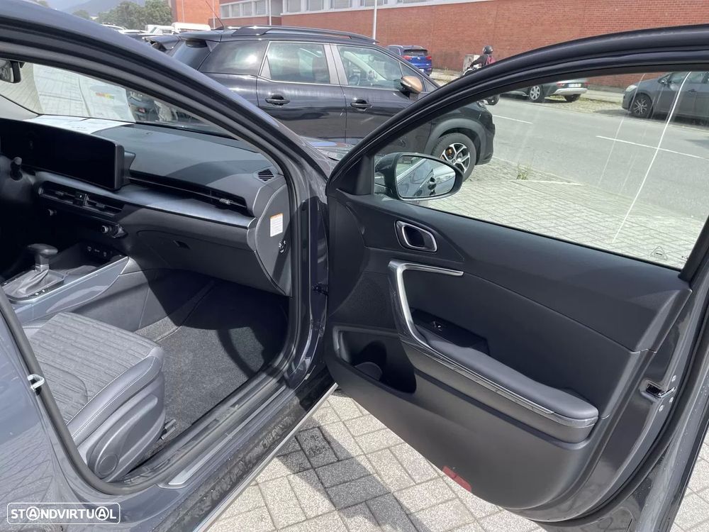 Kia XCeed 1.0 T-GDi Tech 7DCT - 12