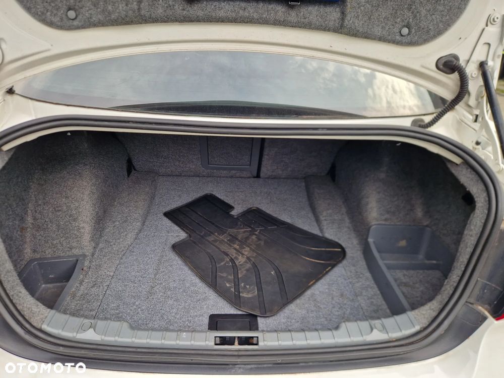 BMW Seria 3 - 21