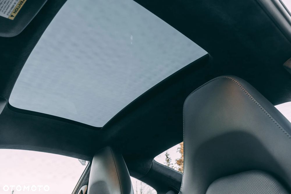 Porsche 911 Carrera 4S - 15