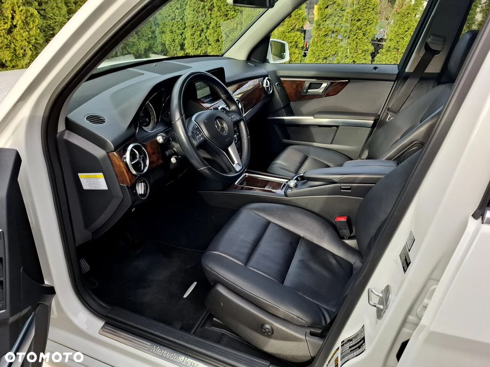 Mercedes-Benz GLK - 12