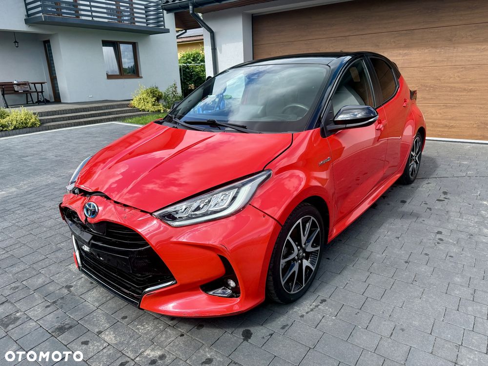 Toyota Yaris Hybrid 1.5 Premiere Edition - 1