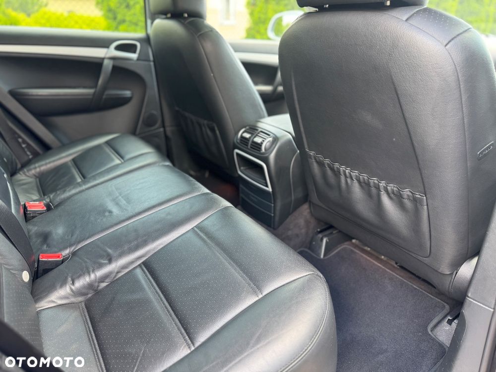 Porsche Cayenne - 22