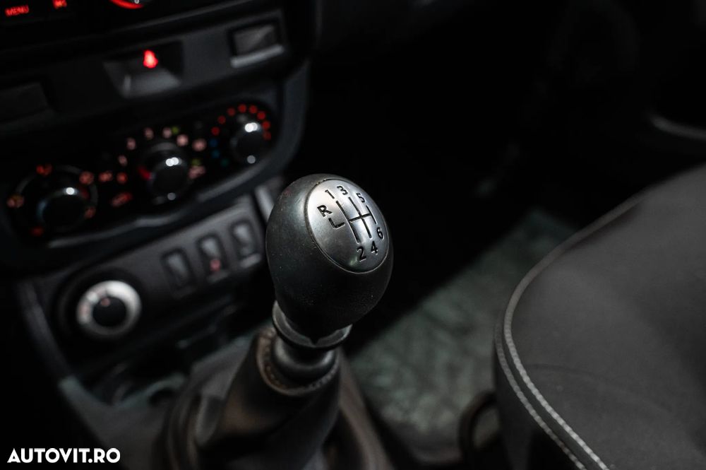 Dacia Duster 1.5 dCi 4x4 Laureate - 13