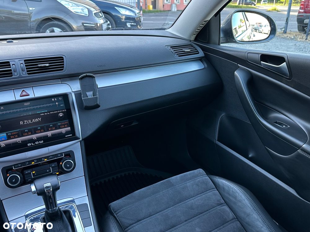 Volkswagen Passat 2.0 TDI DPF DSG 4Motion Highline - 33