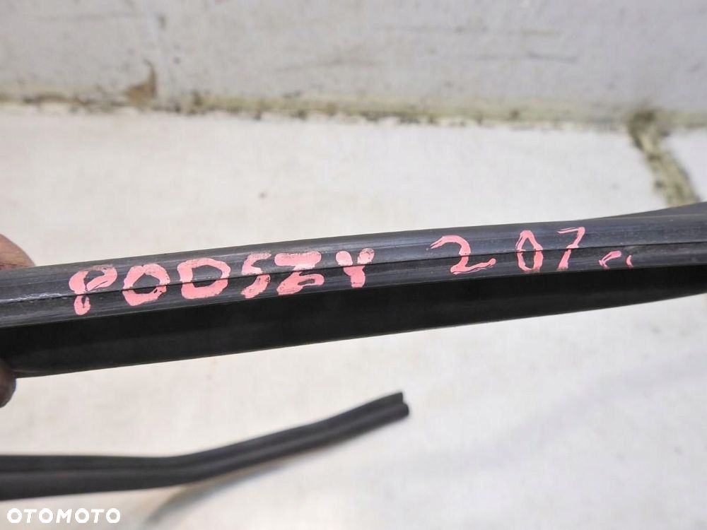 USZCZELKA PODSZYBIA PEUGEOT 207 - 2