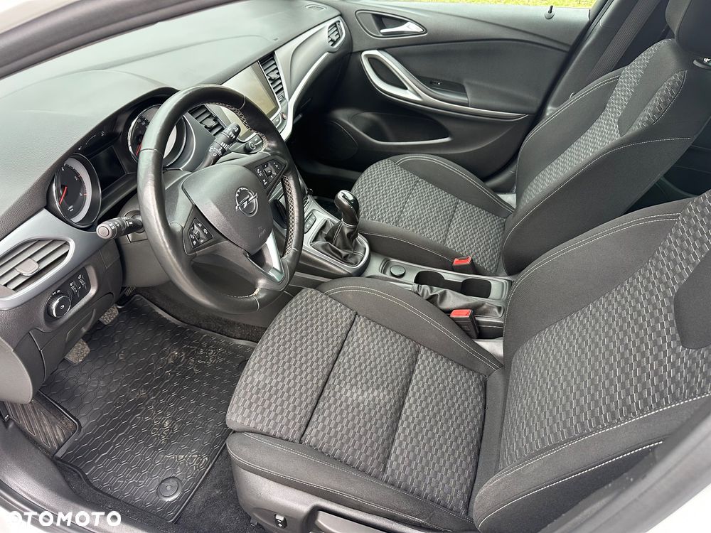 Opel Astra 1.6 D (CDTI) Sports Tourer Selection - 26