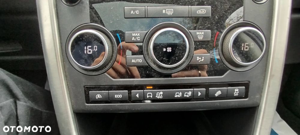 Land Rover Discovery Sport 2.0 eD4 SE - 21