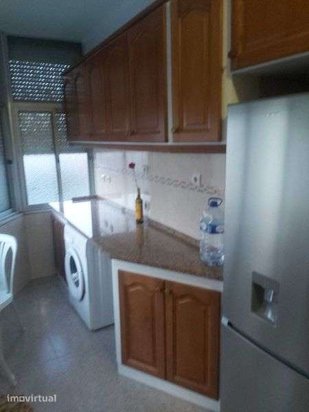 Apartamento T1 para Alugar - Grande imagem: 4/5