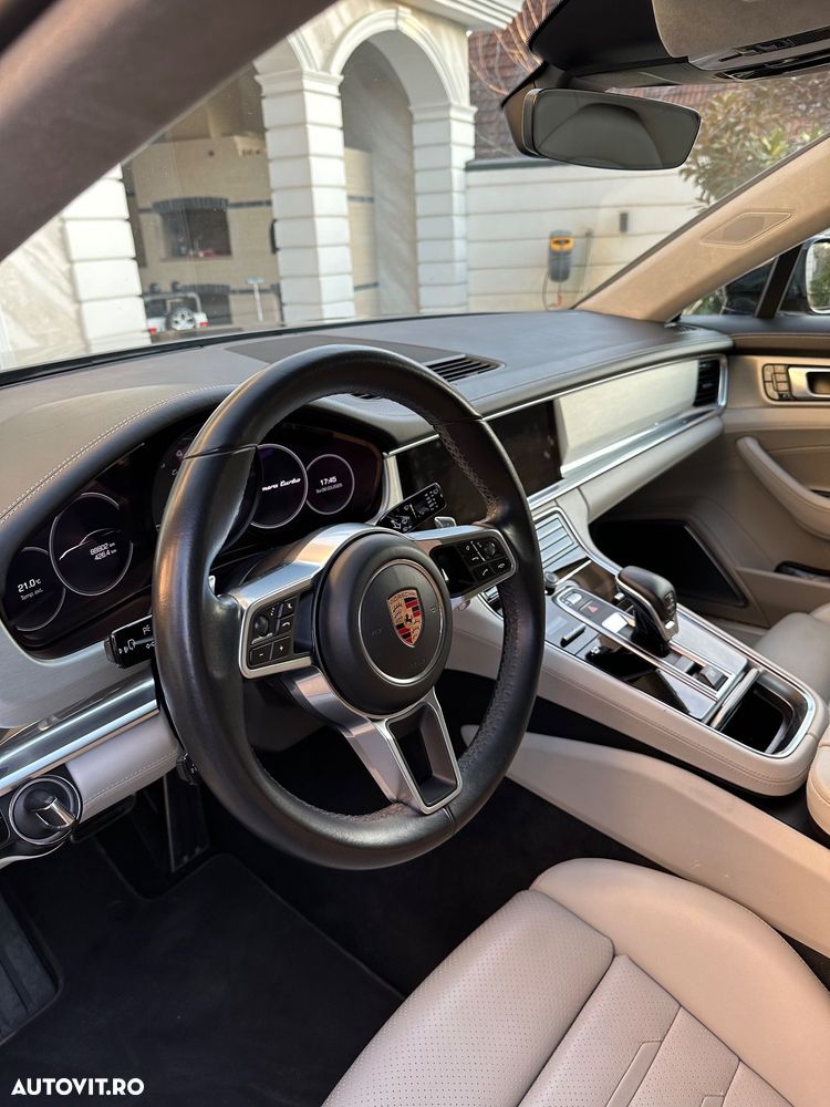 Porsche Panamera Turbo - 17