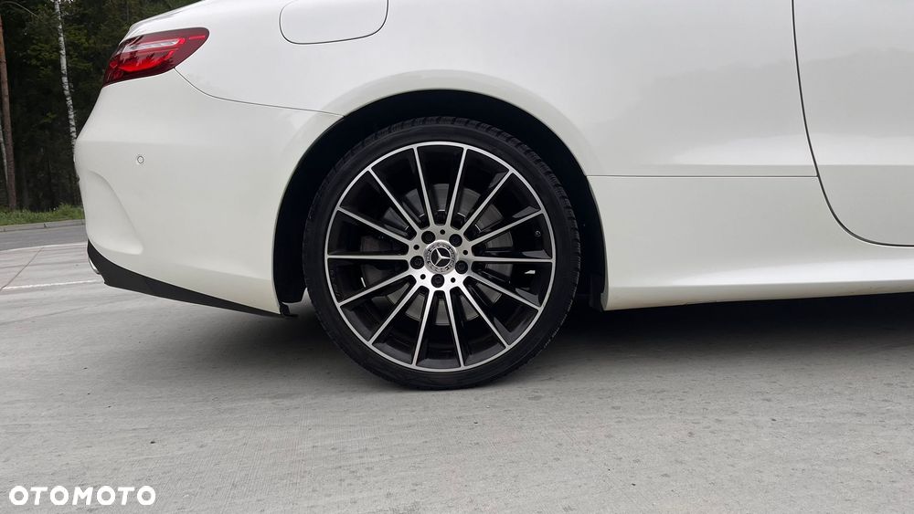Mercedes-Benz Klasa E - 9