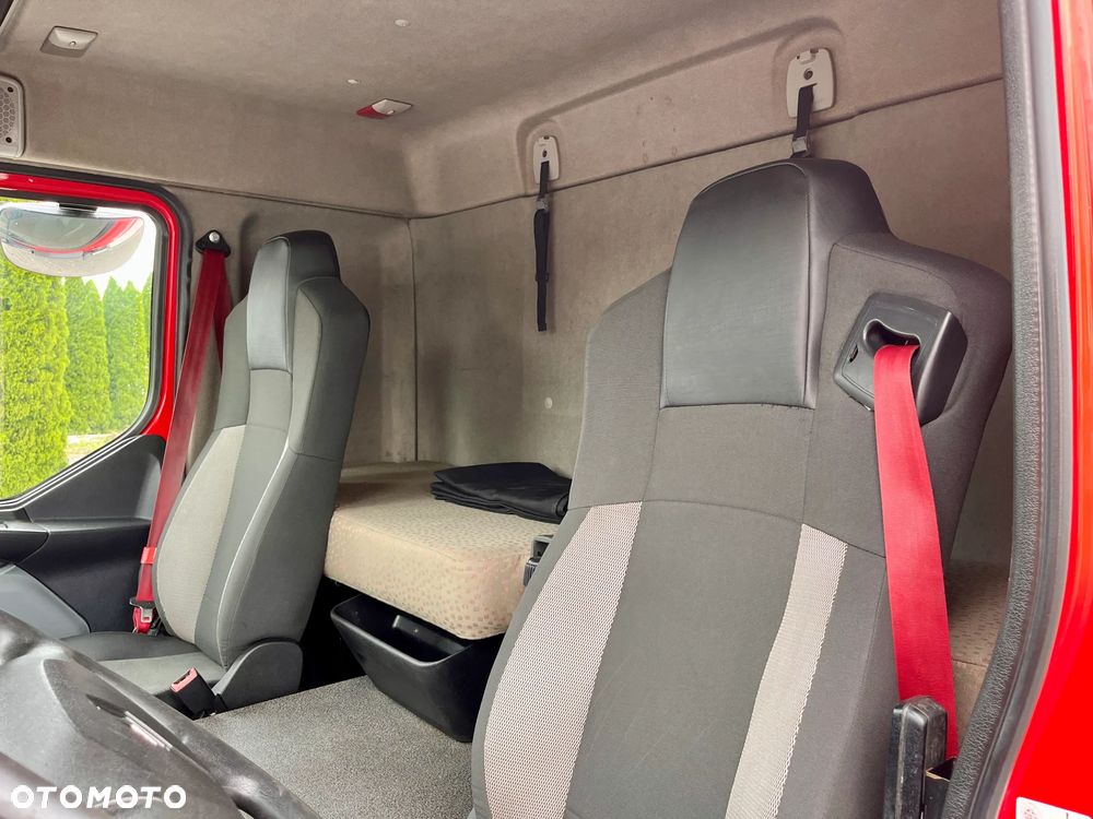 Renault D 256KM / DMC 18 / CHŁODNIA + WINDA / SALON POLSKA / FV 23% - 11