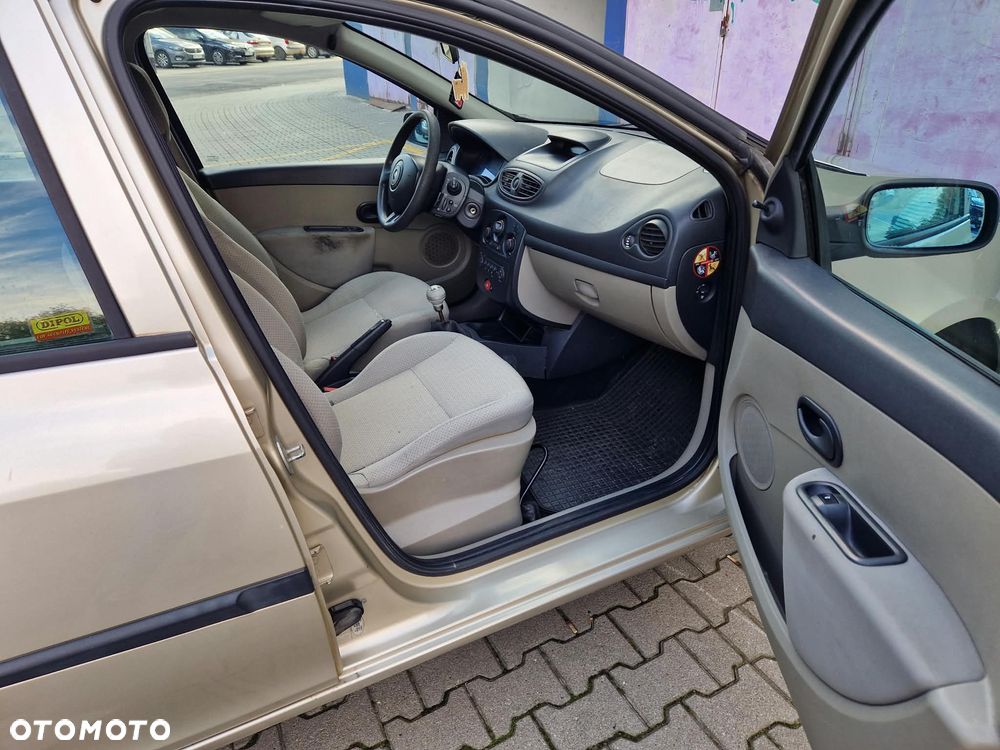 Renault Clio 1.2 16V 75 Dynamique - 16