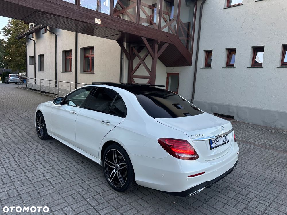 Mercedes-Benz Klasa E 220 d AMG - 27