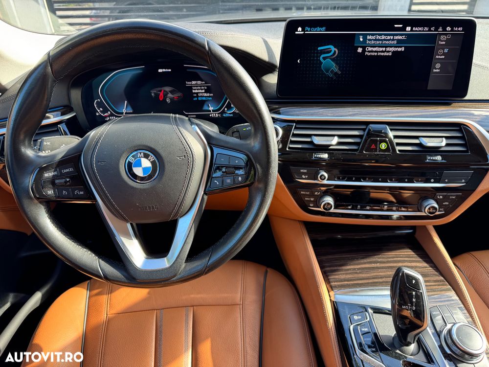 BMW Seria 5 520e Aut. Luxury Line - 30