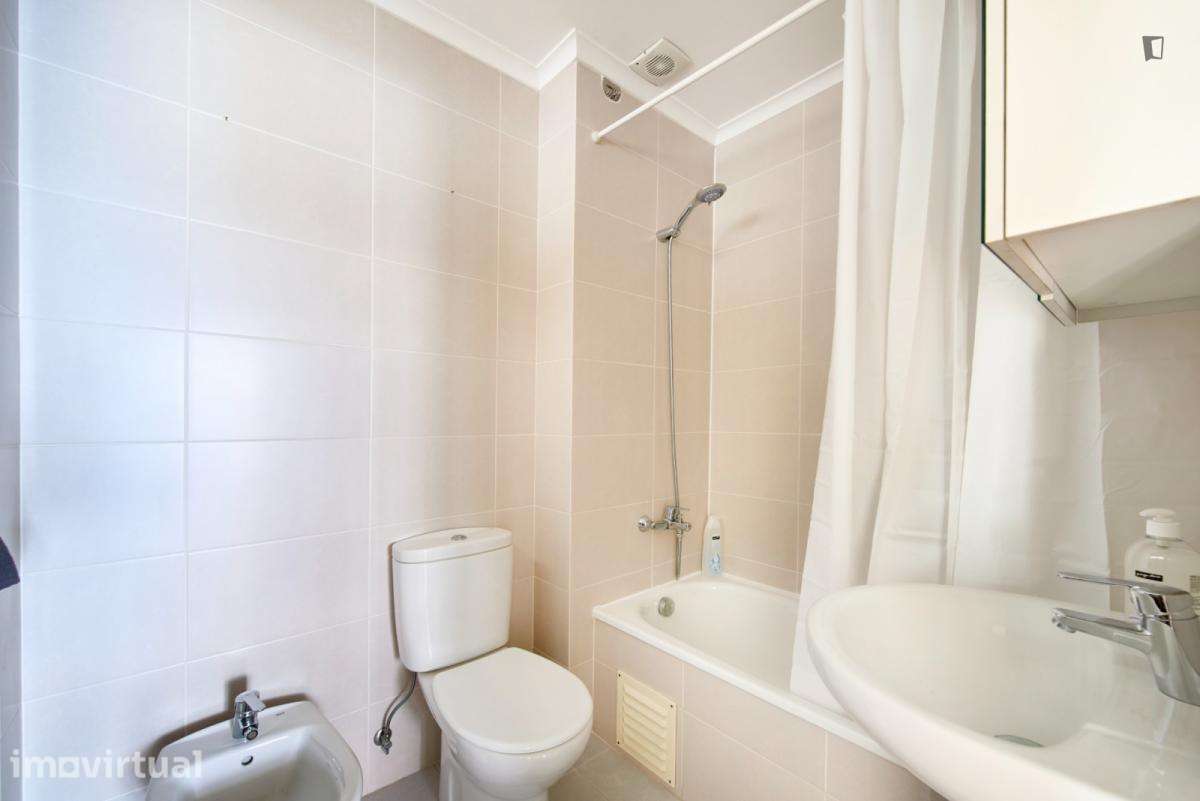 Quarto - localizado em Alvalade Lisbon - Grande imagem: 3/43