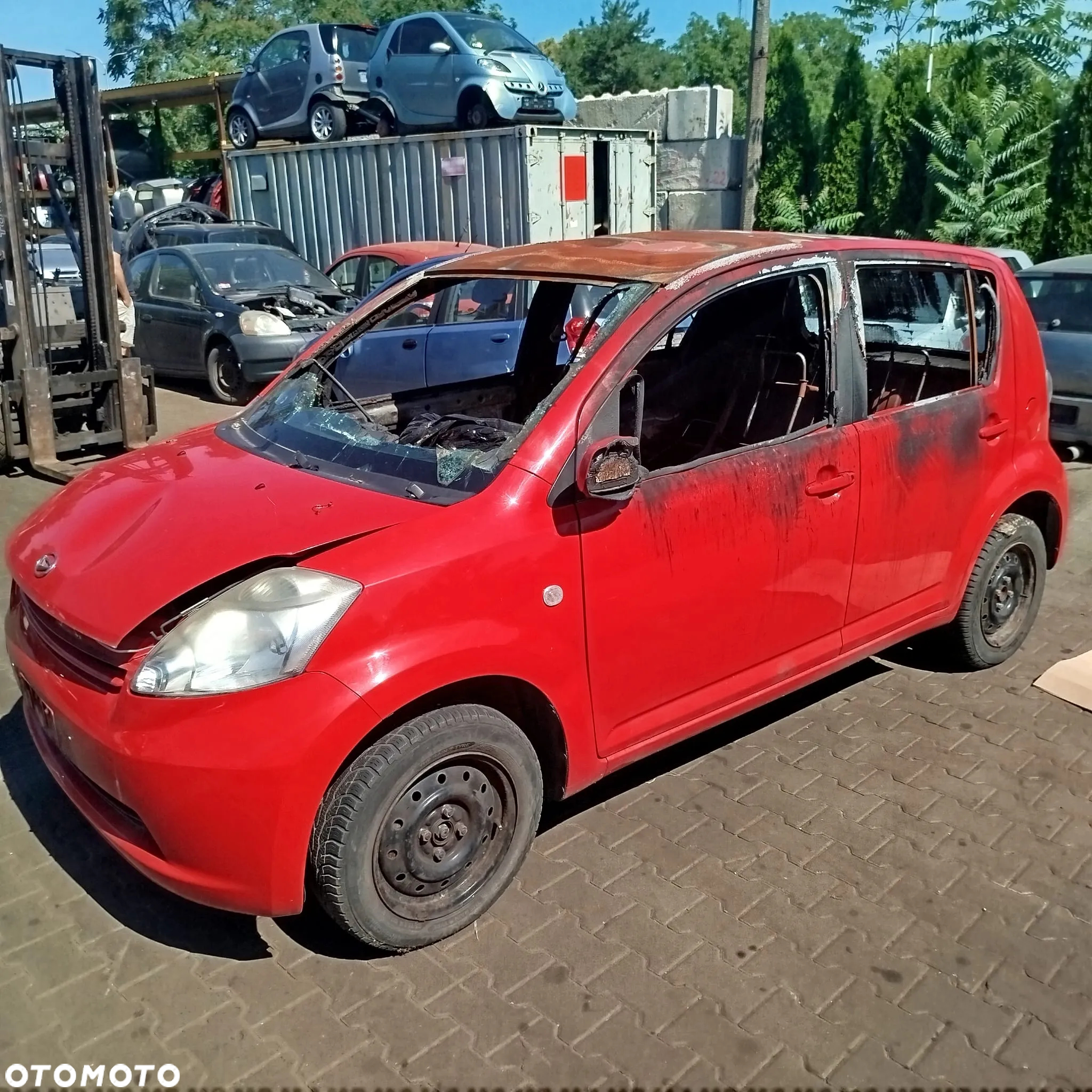 Daihatsu Sirion  na części . - 2