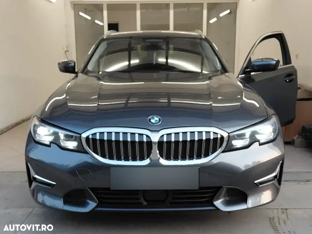 BMW Seria 3 320d xDrive AT MHEV - 1