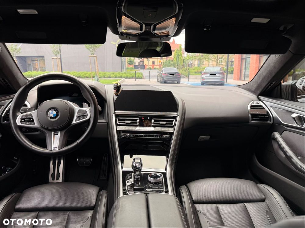 BMW Seria 8 - 13