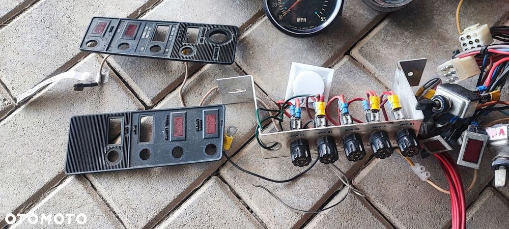 Zestaw zegarów  instalacja przełączniki do łodzi motorowej Glastron V174 - 3