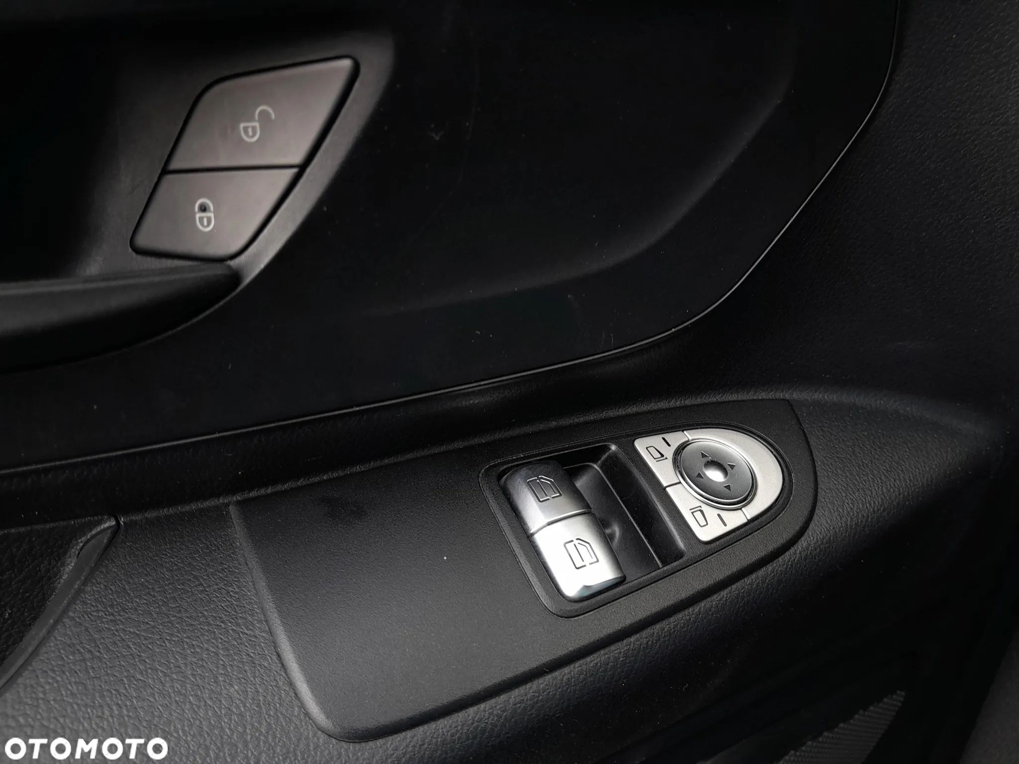 Mercedes-Benz Vito - 14