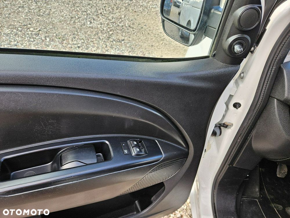 Opel Combo - 13