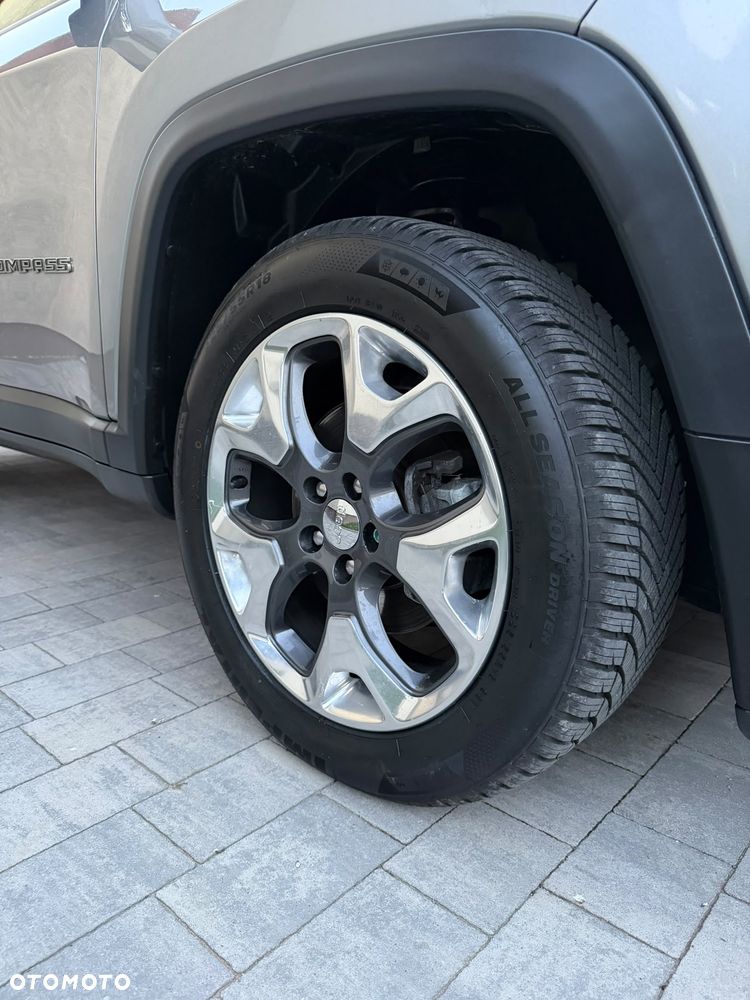 Jeep Compass 2.0 MJD Limited 4WD S&S - 28