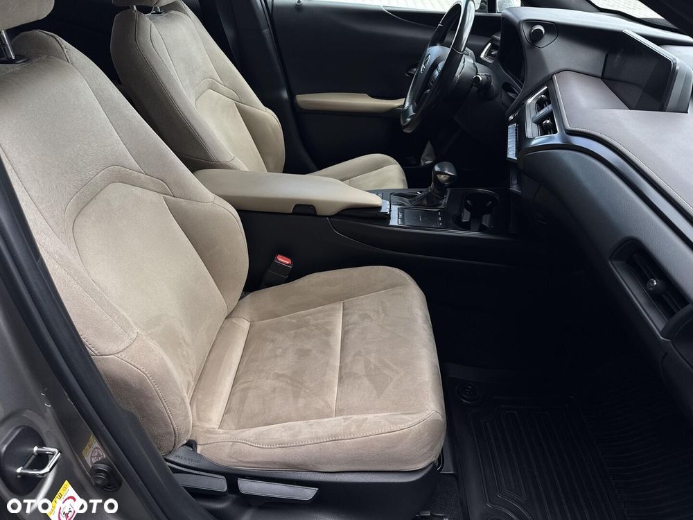 Lexus UX 200 Optimum 2WD - 14