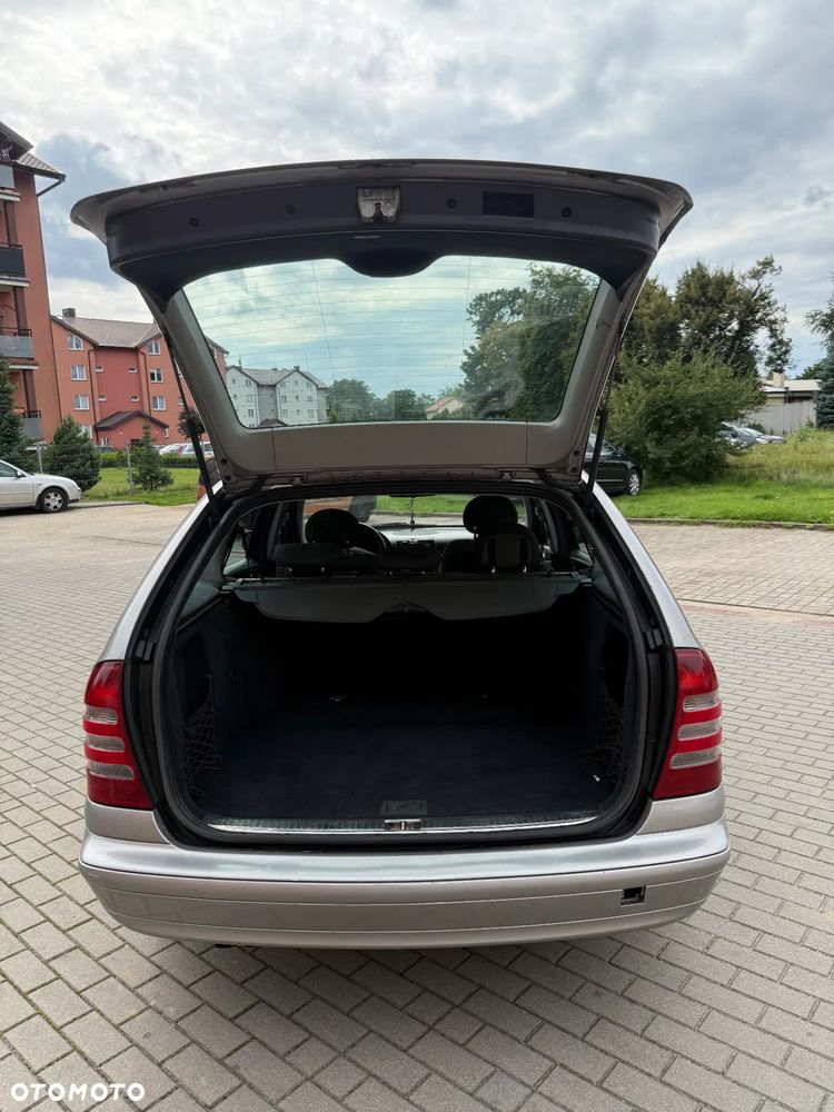 Mercedes-Benz Klasa C 200 CDI - 14